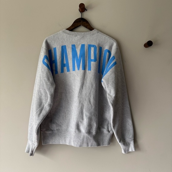 CHAMPION Reverse Weave Large Logo Crewneck Sweatshirt Gray/Blue Size Medium - Picture 2 of 7